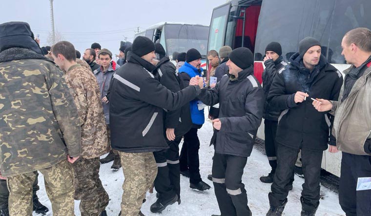 Ukraine prisoners released